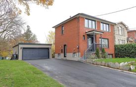Haus in der Stadt – North York, Toronto, Ontario,  Kanada. C$1 921 000