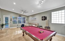 Haus in der Stadt – Coral Springs, Florida, Vereinigte Staaten. $740 000
