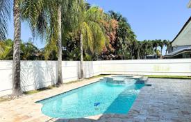Haus in der Stadt – West End, Miami, Florida,  Vereinigte Staaten. $1 050 000