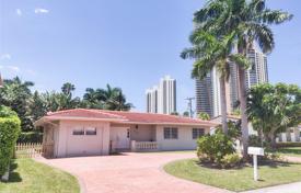 Einfamilienhaus – Sunny Isles Beach, Florida, Vereinigte Staaten. $800 000