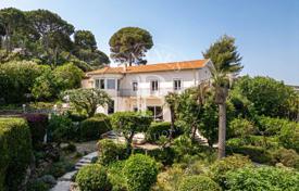 Villa – Cap d'Antibes, Antibes, Côte d'Azur,  Frankreich. 3 290 000 €
