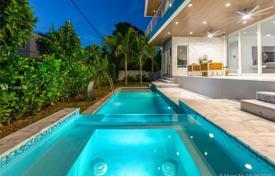 Villa – Miami Beach, Florida, Vereinigte Staaten. $2 699 000