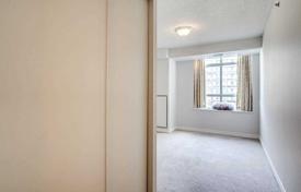 8-zimmer wohnung in Scarborough, Kanada. C$708 000