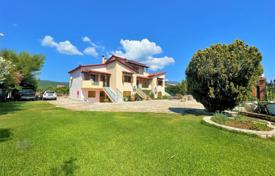9-zimmer villa 350 m² auf der Peloponnes, Griechenland. 700 000 €