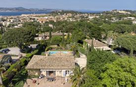 5-zimmer villa in Saint-Tropez, Frankreich. 27 000 €  pro Woche