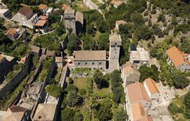 6-zimmer villa 1100 m² in Dubrovnik Neretva County, Kroatien. Price on request