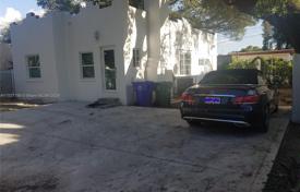 4-zimmer haus in der stadt 125 m² in Miami, Vereinigte Staaten. $775 000