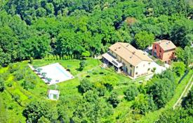 Villa – Pontedera, Toskana, Italien. 1 350 000 €