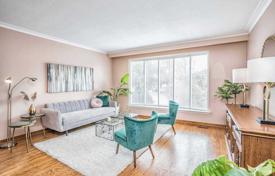 3-zimmer haus in der stadt in East York, Kanada. C$1 823 000