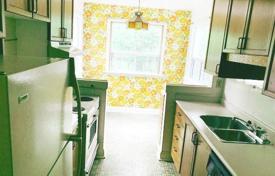 11-zimmer haus in der stadt in North York, Kanada. C$1 779 000