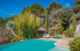 Einfamilienhaus – Lourmarin, Provence-Alpes-Côte d'Azur, Frankreich. 890 000 €