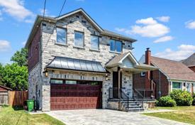 Haus in der Stadt – North York, Toronto, Ontario,  Kanada. C$2 232 000