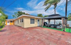 6-zimmer haus in der stadt 254 m² in Miami, Vereinigte Staaten. $750 000