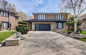 4-zimmer haus in der stadt in North York, Kanada. C$2 108 000