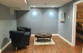 4-zimmer haus in der stadt in Scarborough, Kanada. C$1 335 000
