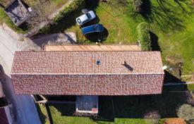 4-zimmer haus in der stadt 300 m² in Svetvinčenat, Kroatien. 420 000 €