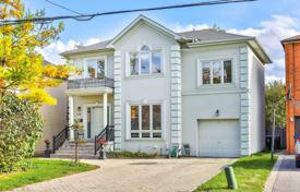 5-zimmer haus in der stadt in North York, Kanada. C$2 315 000