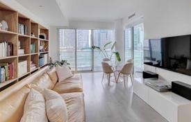 Wohnung – Queens Quay East, Old Toronto, Toronto,  Ontario,   Kanada. C$975 000