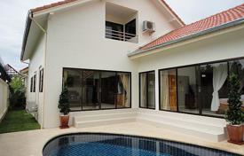Haus in der Stadt – Jomtien, Pattaya, Chonburi,  Thailand. $3 200  pro Woche