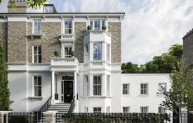 New residential complex with apartments in London, Vereinigtes Königreich. ab £1 943 000