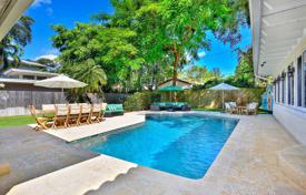 7-zimmer villa 319 m² in Miami, Vereinigte Staaten. $1 695 000