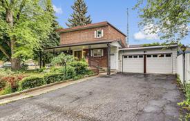 Haus in der Stadt – Scarborough, Toronto, Ontario,  Kanada. C$1 131 000