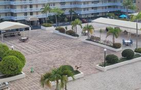 Eigentumswohnung – Hallandale Beach, Florida, Vereinigte Staaten. $339 000