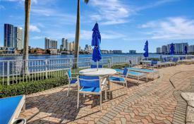 Eigentumswohnung – Aventura, Florida, Vereinigte Staaten. $690 000