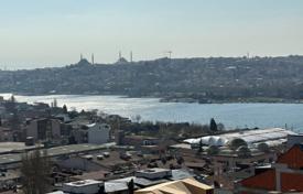 Wohnung – Beyoğlu, Istanbul, Türkei. $334 000