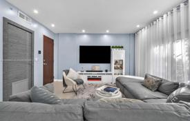 1-zimmer appartements in eigentumswohnungen 100 m² in Fort Lauderdale, Vereinigte Staaten. $575 000