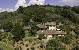 20-zimmer landgut 624 m² in Foligno, Italien. 1 150 000 €