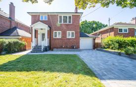 Haus in der Stadt – Scarborough, Toronto, Ontario,  Kanada. C$1 552 000