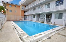 Eigentumswohnung – Coral Gables, Florida, Vereinigte Staaten. $295 000
