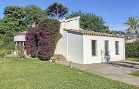 Villa – Cap d'Antibes, Antibes, Côte d'Azur,  Frankreich. 1 890 000 €