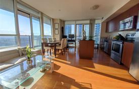 2-zimmer wohnung in Lake Shore Boulevard West, Kanada. C$851 000