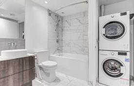 2-zimmer wohnung in Roehampton Avenue, Kanada. C$1 051 000