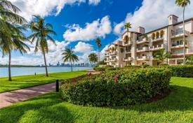 Wohnung – Fisher Island Drive, Miami Beach, Florida,  Vereinigte Staaten. 4 600 €  pro Woche
