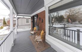 3-zimmer haus in der stadt in Scarborough, Kanada. C$1 333 000