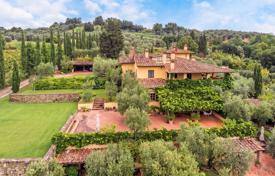 31-zimmer landgut 998 m² in Prato, Italien. 3 700 000 €