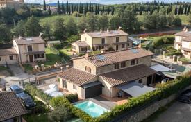 9-zimmer villa 354 m² in Siena, Italien. 550 000 €