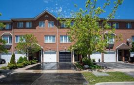 4-zimmer stadthaus in East York, Kanada. C$1 034 000