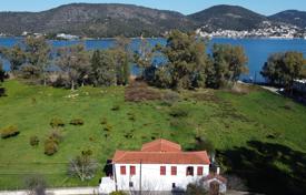 Villa – Galatas, Peloponnes, Griechenland. 1 300 000 €