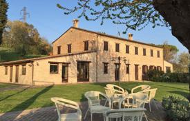 Farm 525 m² in Pesaro, Italien. 1 250 000 €