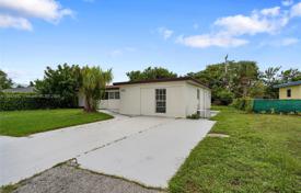 Haus in der Stadt – Boynton Beach, Florida, Vereinigte Staaten. $555 000