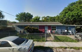 4-zimmer haus in der stadt 157 m² in Fort Lauderdale, Vereinigte Staaten. $399 000
