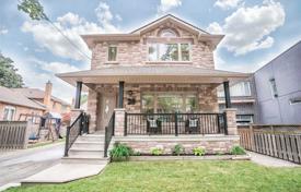 Haus in der Stadt – Etobicoke, Toronto, Ontario,  Kanada. C$1 913 000