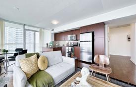 5-zimmer wohnung in Lake Shore Boulevard West, Kanada. C$872 000