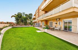 4-zimmer wohnung 345 m² in Amarilla Golf, Spanien. 505 000 €