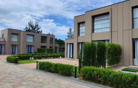 Haus in der stadt 252 m² in Batumi, Georgien. $294 000