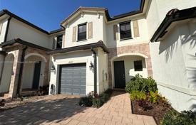 3-zimmer stadthaus 150 m² in Hialeah, Vereinigte Staaten. $549 000